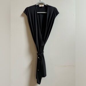 🔥End of year sale🔥Michael Kors-elegant wrap dress-size M